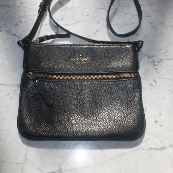 kate spade Handbags - KATE SPADE BLACK CROSSBODY BAG